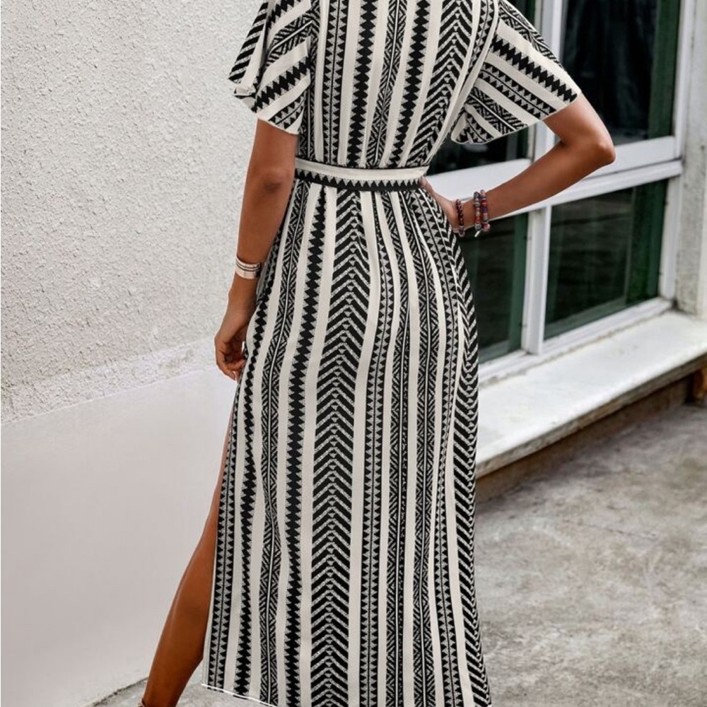 SHEIN Black & White Print / Patterned Dress - Size Small - Picture 5 of 5